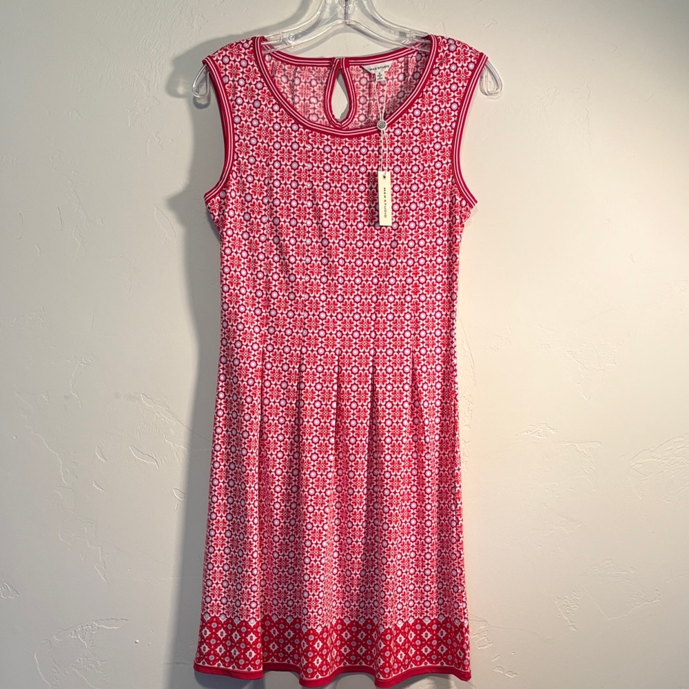 Max Studio sleeveless dress keyhole back scoop front pleated red women’s S NWT